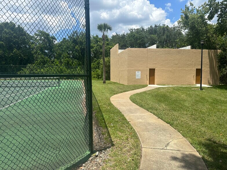 Building Photo - 4800 S Semoran Blvd