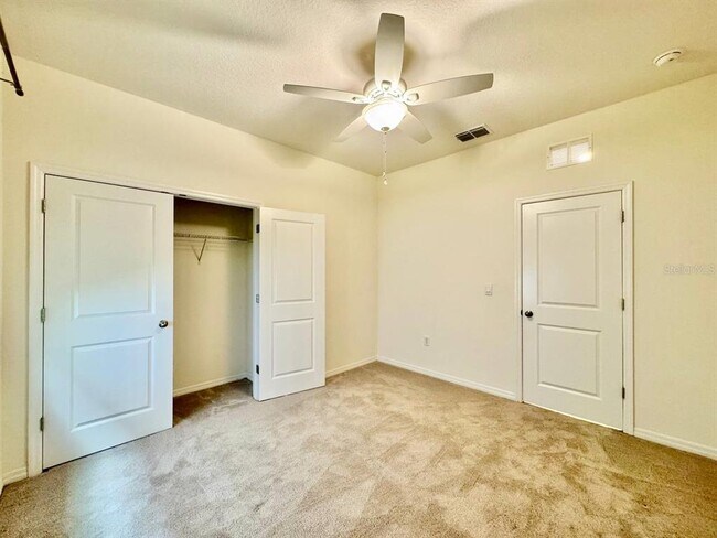 Building Photo - 12544 Shining Willow St