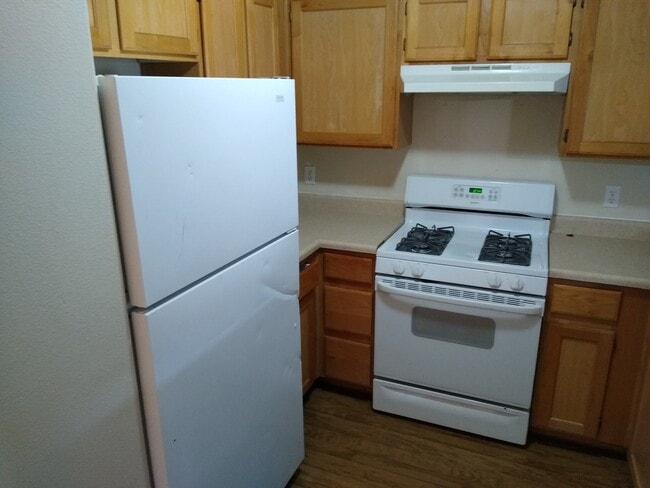 Building Photo - 334 S 400 E