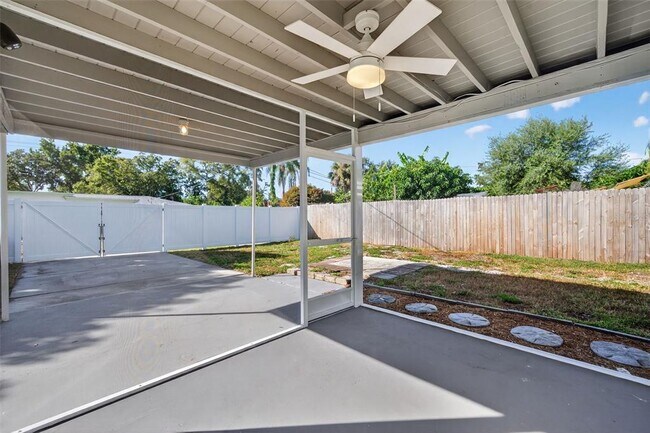 Building Photo - 5410 19th Ave S