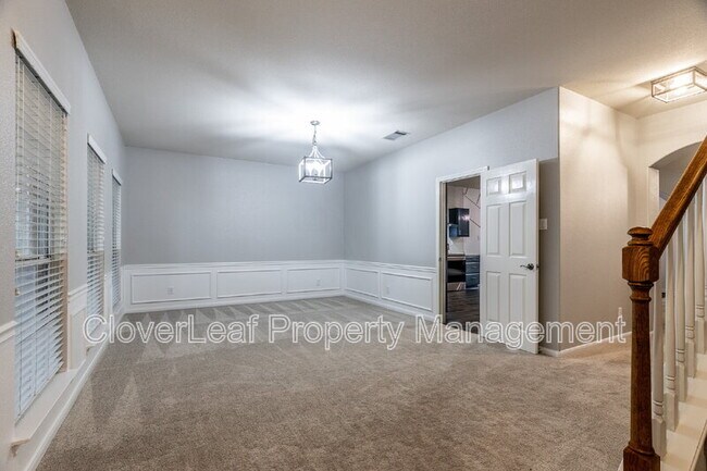 Building Photo - 123 Impala Cir