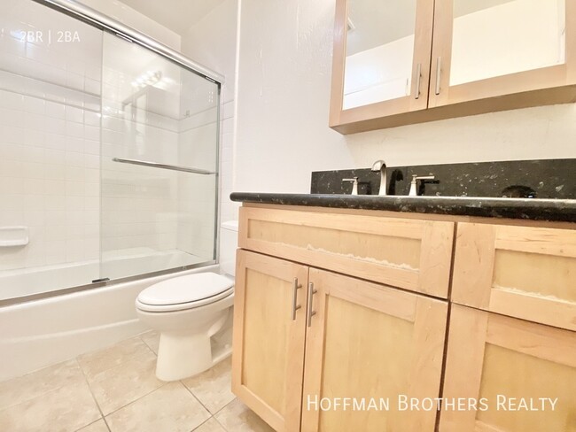 Building Photo - 1000 N Doheny Dr West Hollywood, CA 90069