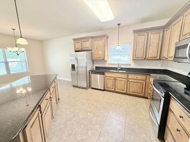 Building Photo - 5204 Parkside Dr