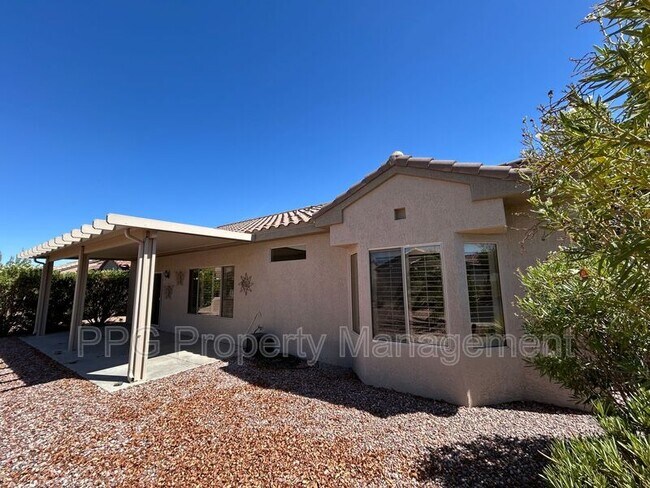 Building Photo - 16536 W Rock Springs Ln