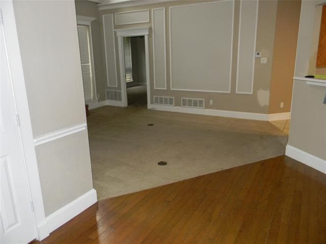 Building Photo - 416 Roland Dr