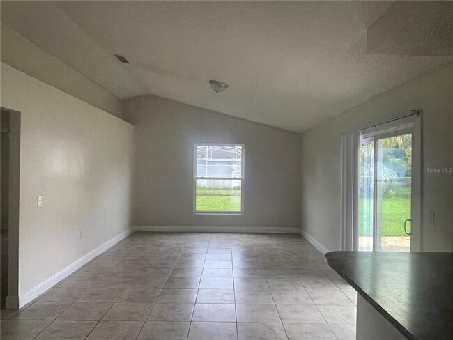 Building Photo - 820 Blanc Ct