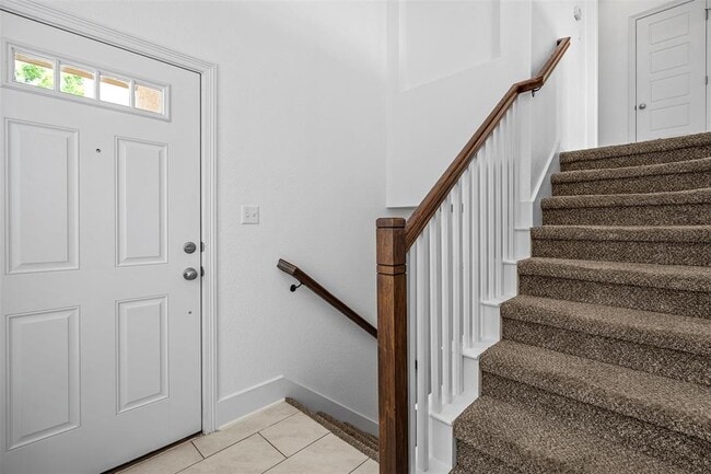 Building Photo - 18005 Pomelo Ln