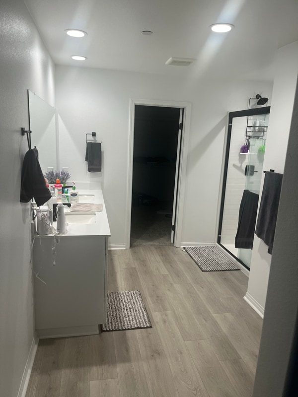 Building Photo - 6036 W Ave J