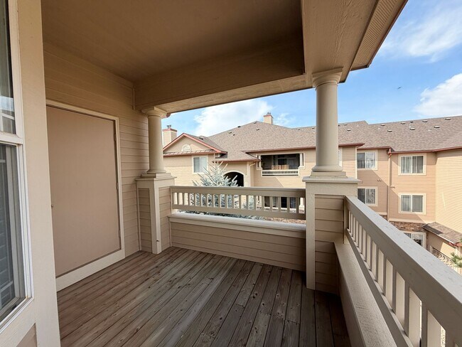 Building Photo - 8456 S Hoyt Way