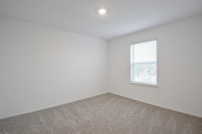 Building Photo - 1055 Llano Trl