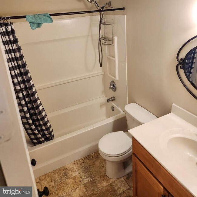 Building Photo - 604A Cypress Point Cir