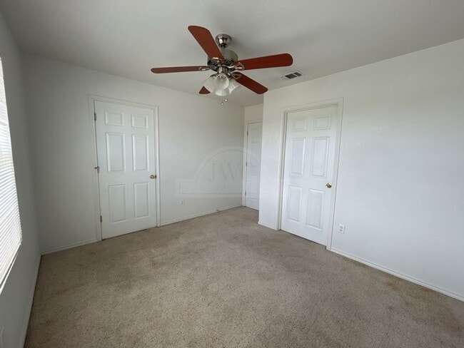 Building Photo - 3811 Edgefield St