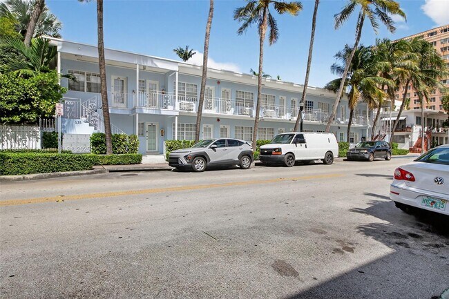 Building Photo - 635 8th St