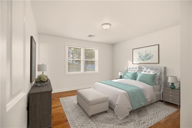 Building Photo - 37 Thayer St