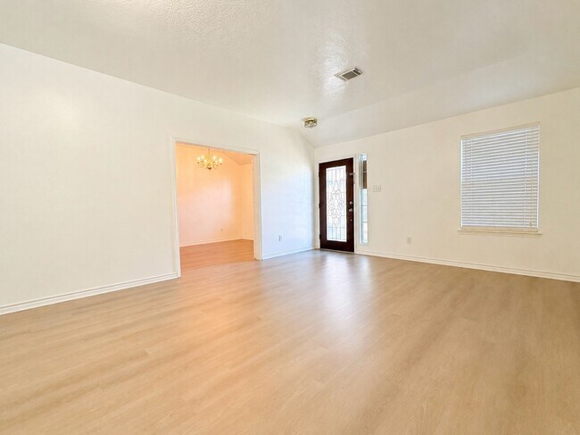 Building Photo - 14815 Stocklin Ct