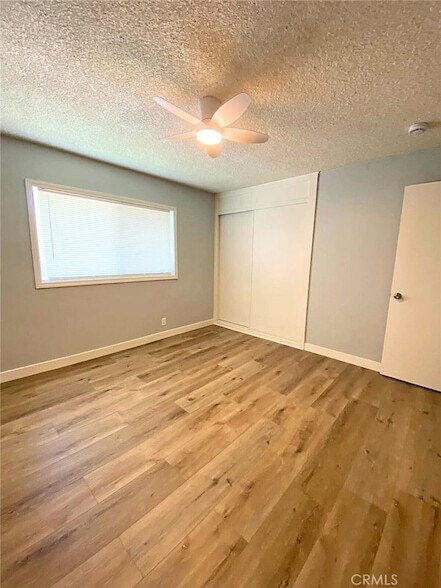 Building Photo - 811 Orchid Ct