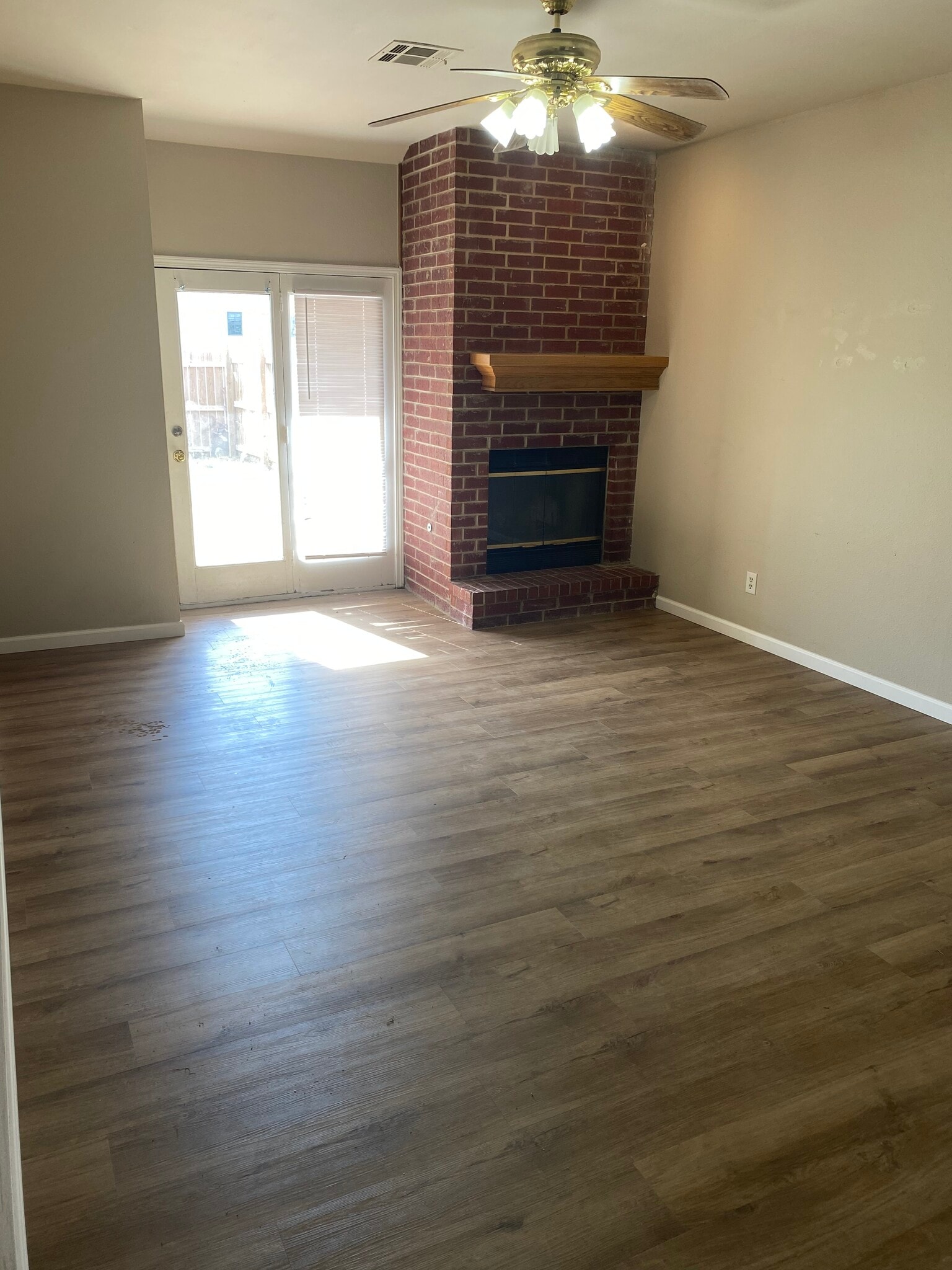 Building Photo - 1316 N Dryden Ct