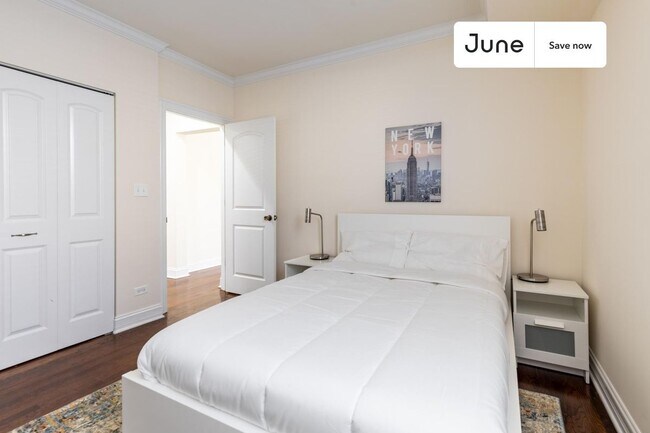 Building Photo - 3743 N Albany Ave