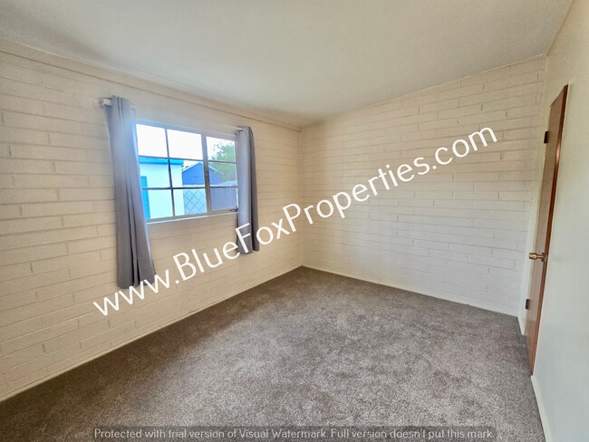 Building Photo - 3240 E Halcyon Pl