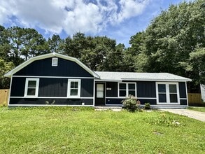 Building Photo - 510 Redwood Pl