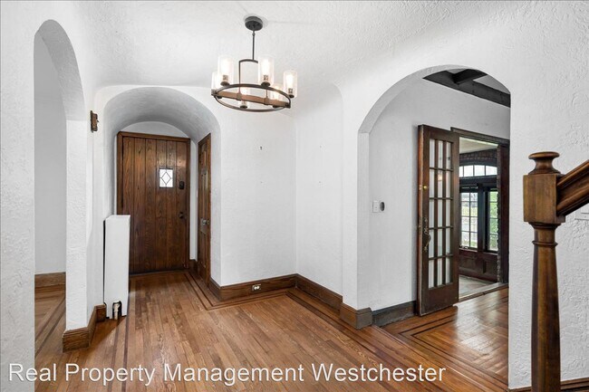 Building Photo - 5 br, 3.5 bath House - 156 Chittenden Avenue