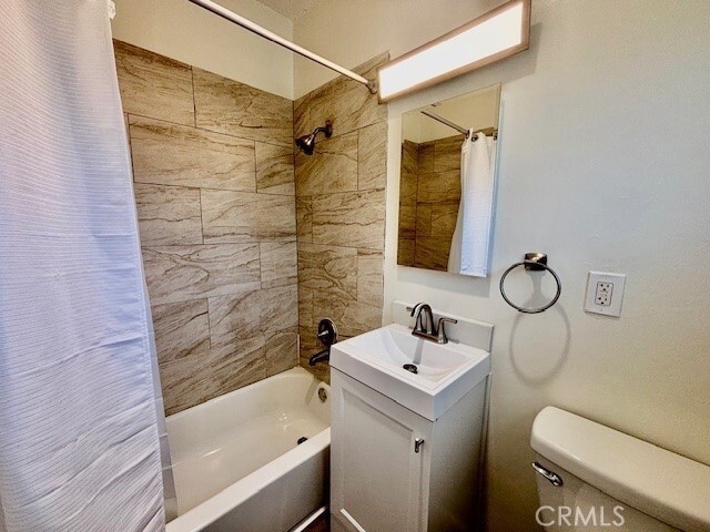 Building Photo - 1820 W Sallie Ln