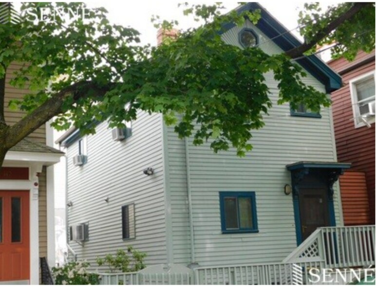 Building Photo - 351 Norfolk St