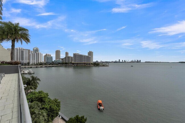 Building Photo - 1155 Brickell Bay Dr