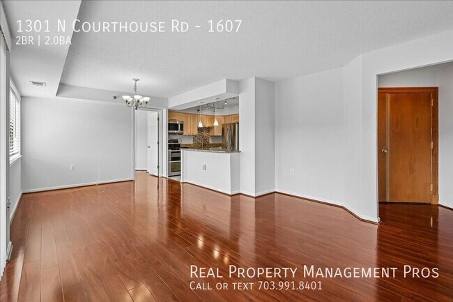 Building Photo - 1301 N Courthouse Rd