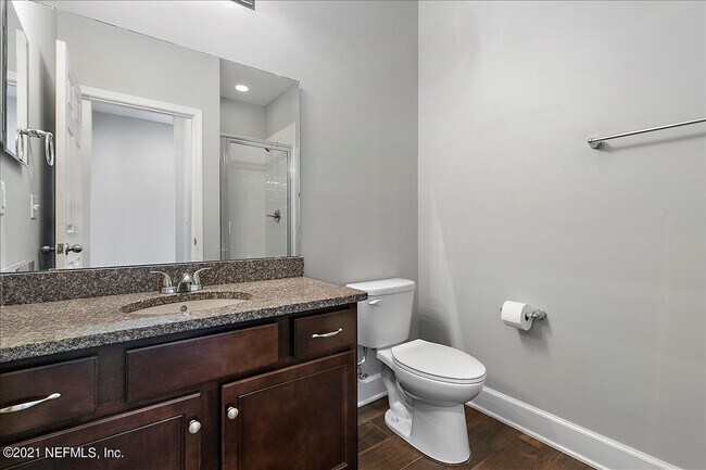 Building Photo - 1021 Seaside Dr N