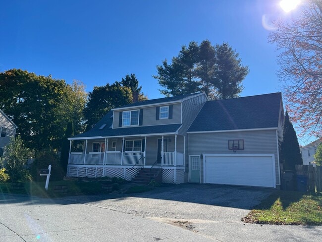 Primary Photo - Rare Find Single Family Home in South Port...
