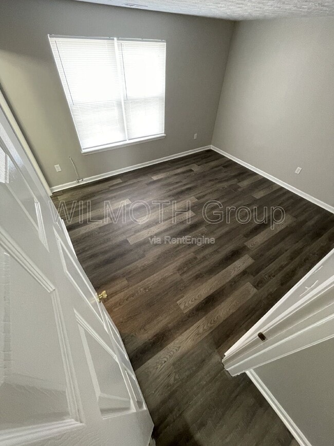 Building Photo - 7756 Mountain Stream Way