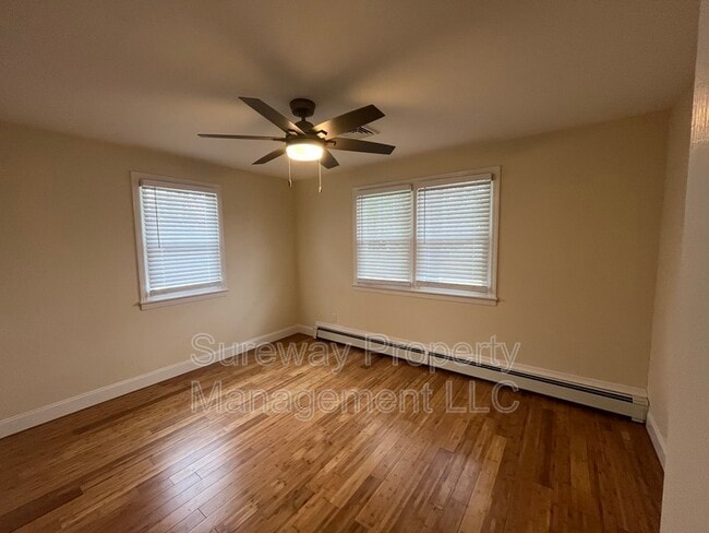 Building Photo - 54 3rd Bayway