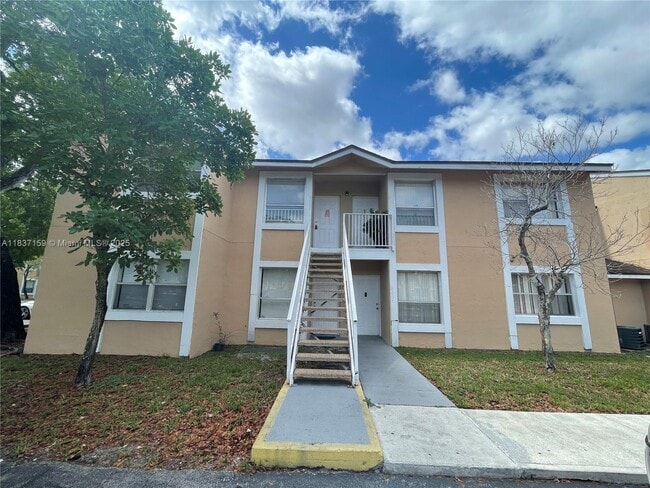 Primary Photo - 8002 SW 21st Ct