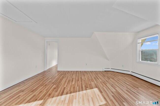 Building Photo - 83 Prospect St