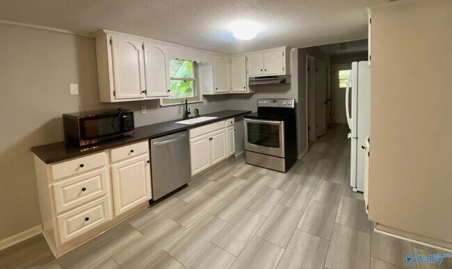 Building Photo - 710 Mountain Gap Rd SE