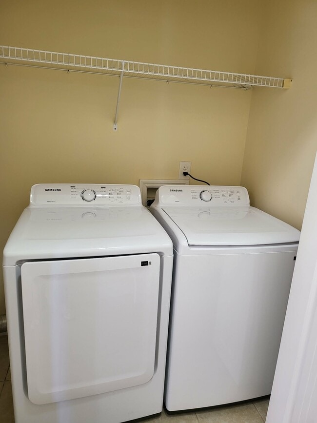 Building Photo - 316 Rowlette Cir