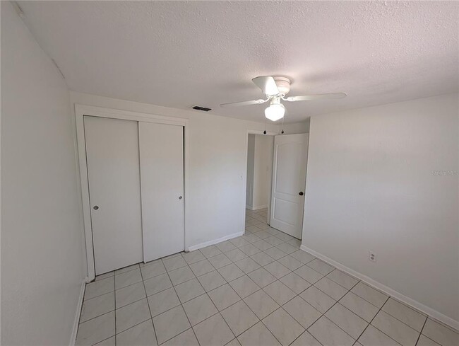Building Photo - 6024 W Fern St