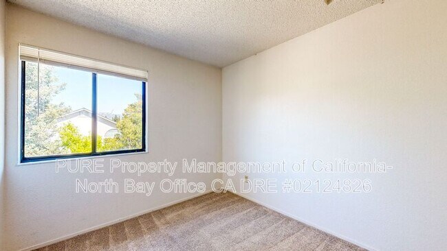 Building Photo - 7474 Mercedes Way