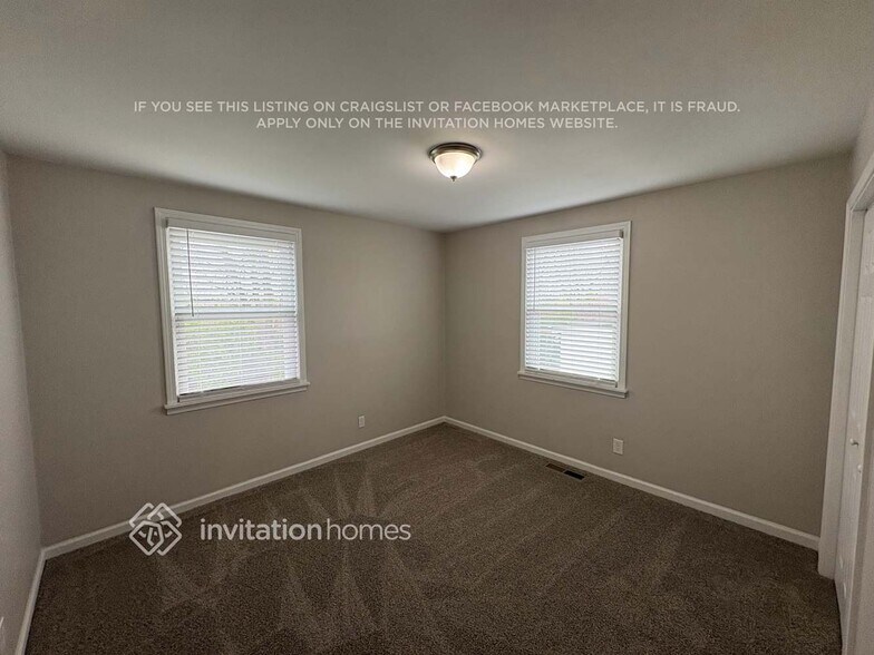 Building Photo - 3216 Holland Ln