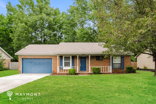 Building Photo - 2418 Oxmoor Ln SW