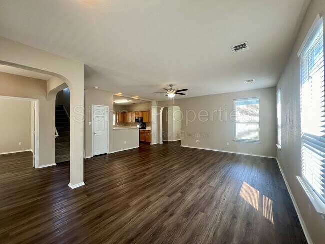 Building Photo - 725 Sampson