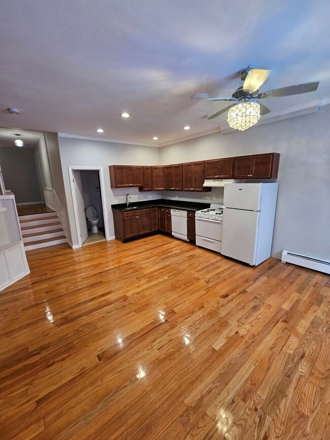 Primary Photo - NEW 3 BED LISTING IN THE NORTH END!!!