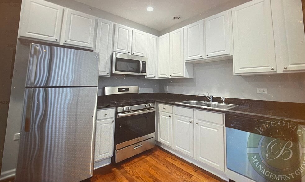 Building Photo - 2505 W Howard St