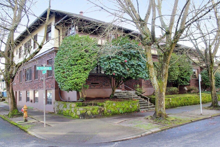 Primary Photo - 1624-1636 NE Tillamook St