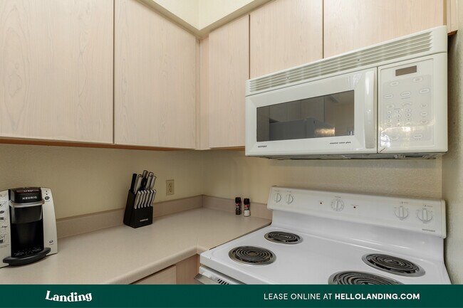 Building Photo - 1777 W Orange Grove Rd