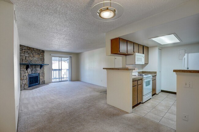 Building Photo - $1,725 - 2 Bed, 2 Bath Condo in Denver wit...