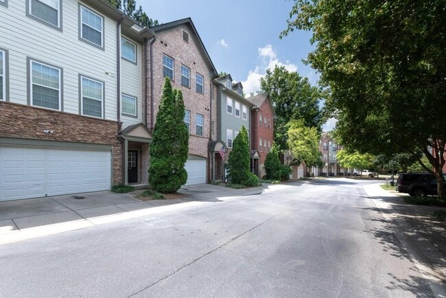 Building Photo - 1441 Ashford Creek Cir NE
