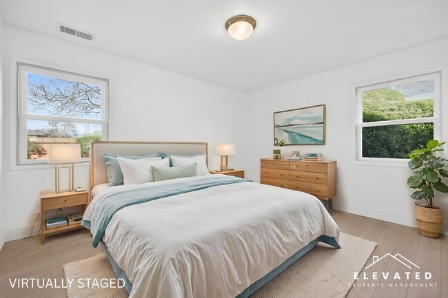 Building Photo - 45 Payran St