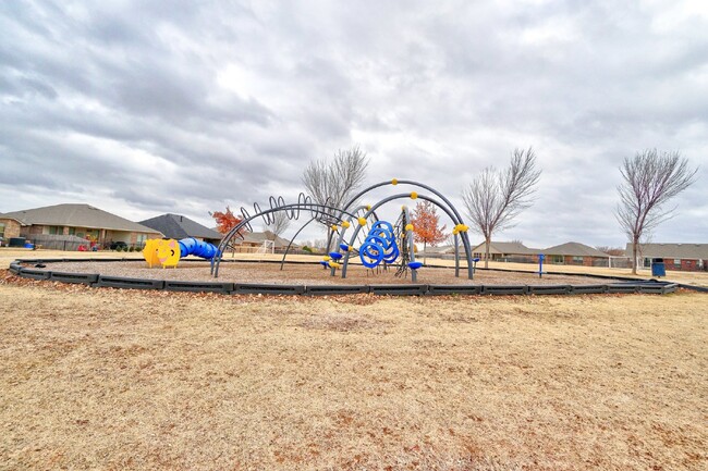 Building Photo - Deer Creek Schools